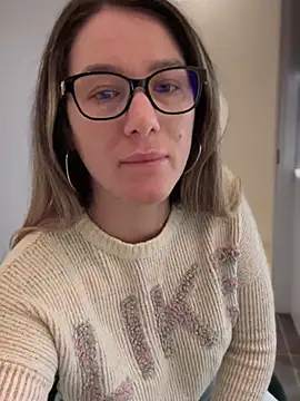 HotXMom online show from January 6, 4:26 am