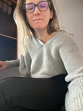HotXMom online show from January 13, 10:36 am