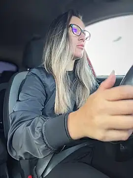 HotXMom online show from September 18, 5:53 am