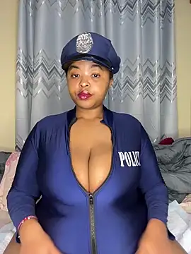 Snapshot of Linahlove chatting on February 25, 10:08 pm Linahlove online show from February 25, 10:08 pm