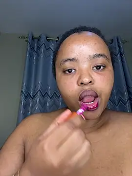 Snapshot of Linahlove chatting on March 15, 9:32 pm Linahlove online show from March 15, 9:32 pm