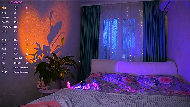 soffy  kisss online show from March 23, 4:11 pm