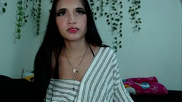 Snapshot of laurita_rico chatting on September 17, 4:36 am laurita rico online show from September 17, 4:36 am
