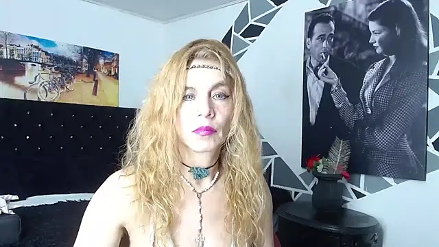 Kyza Ryan online show from October 6, 10:40 pm