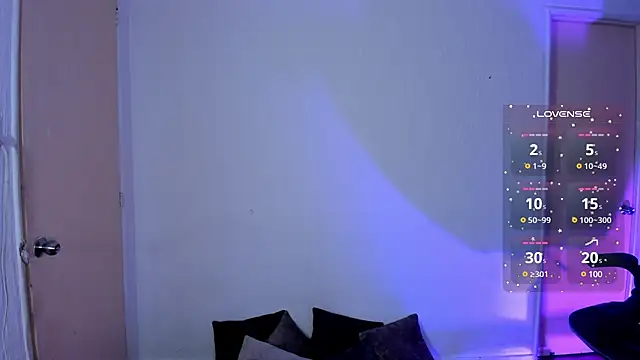 Snapshot of kristen_kassi chatting on March 14, 5:05 am kristen kassi online show from March 14, 5:05 am