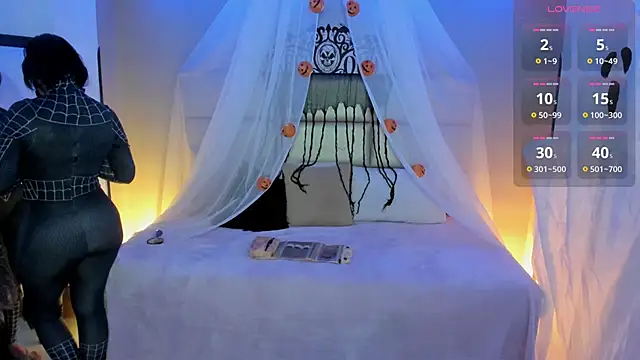 Snapshot of kristen_kassi chatting on October 17, 6:10 pm kristen kassi online show from October 17, 6:10 pm