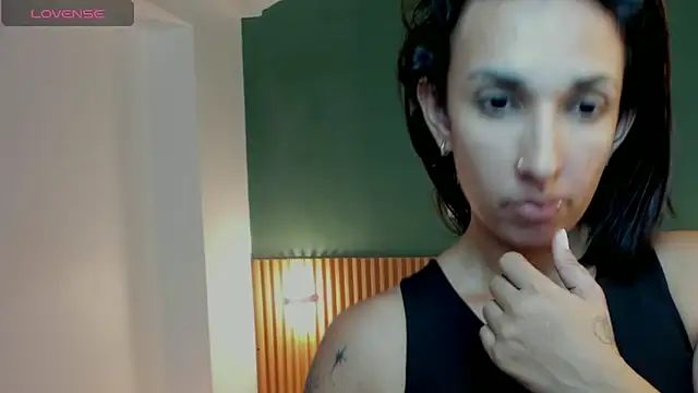 Snapshot of kristen_kassi chatting on May 19, 8:48 pm kristen kassi online show from May 19, 8:48 pm