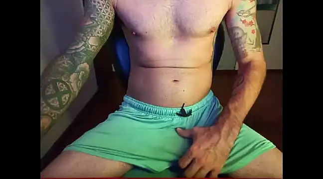 Snapshot of rumplstink chatting on February 21, 4:07 am rumplstink online show from February 21, 4:07 am