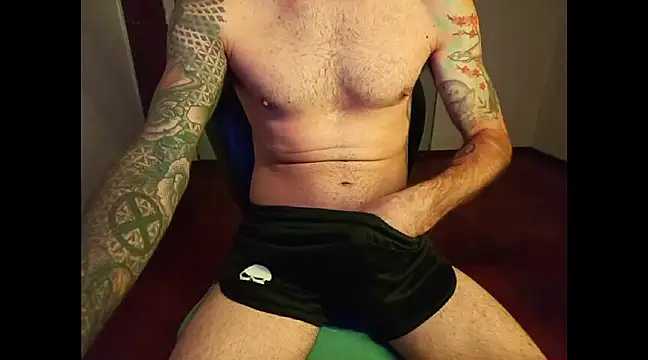 Snapshot of rumplstink chatting on February 28, 4:21 am rumplstink online show from February 28, 4:21 am