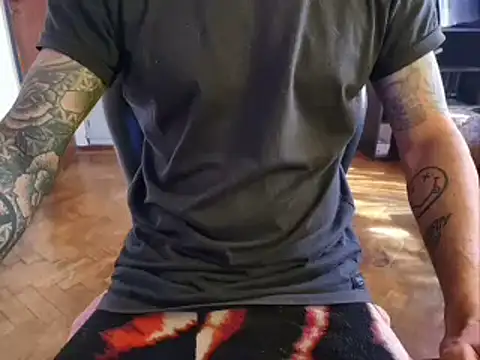 Snapshot of rumplstink chatting on October 29, 1:24 pm rumplstink online show from October 29, 1:24 pm