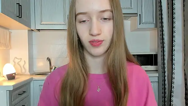 leslie my lovee online show from October 25, 2:35 pm