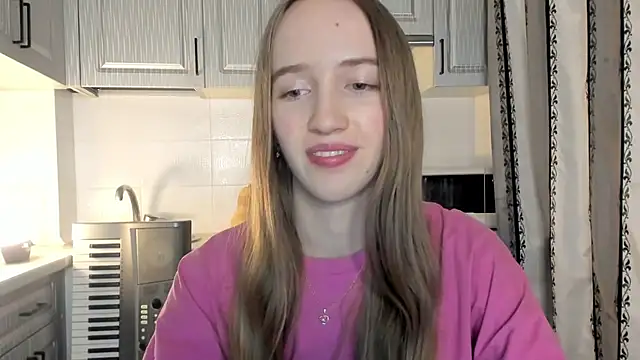 leslie my lovee online show from December 13, 7:53 pm