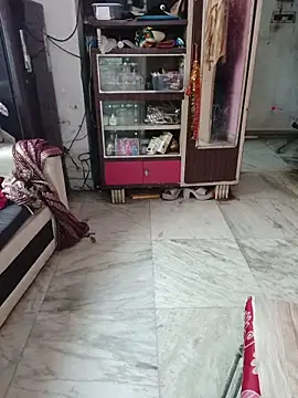 Ivy-09 online show from February 28, 7:20 am