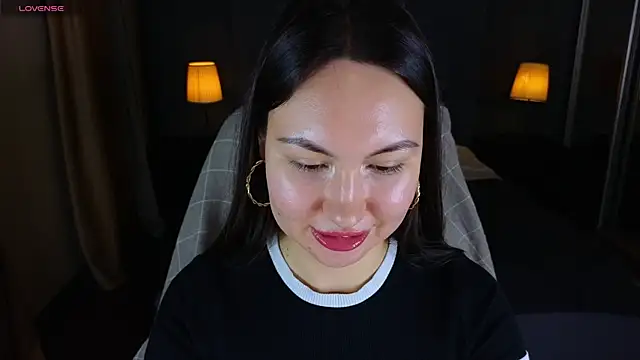 GIGI BENNET online show from December 29, 9:06 am
