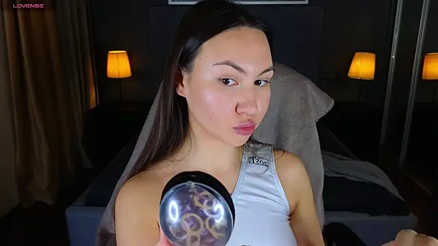 GIGI BENNET online show from January 6, 8:57 am