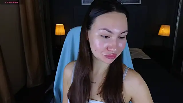 GIGI BENNET online show from January 8, 5:48 am