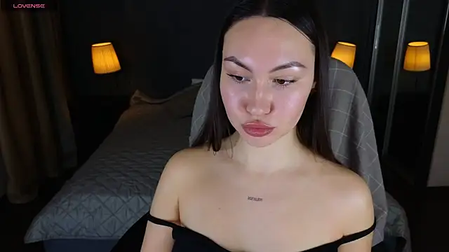 GIGI BENNET online show from January 18, 5:41 am