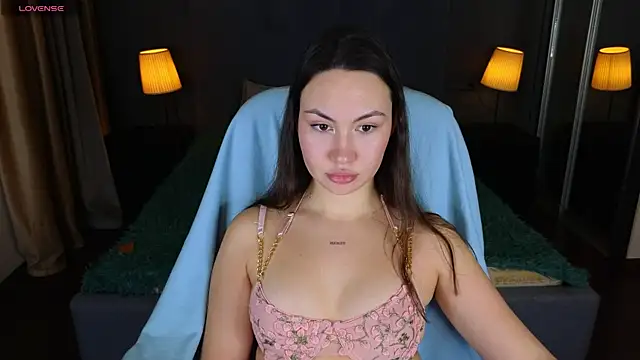GIGI BENNET online show from January 20, 5:15 am