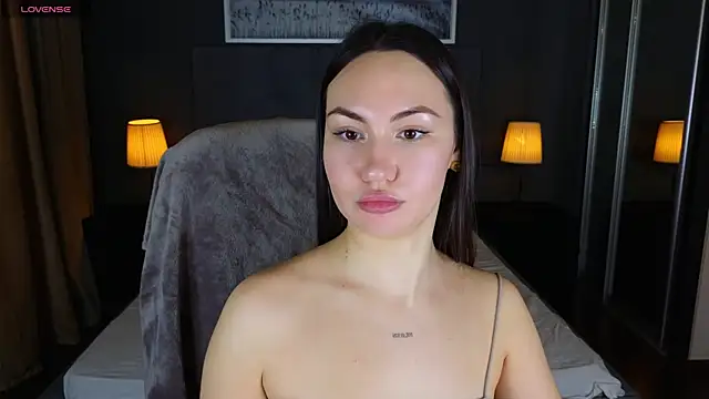 GIGI BENNET online show from January 31, 5:30 am