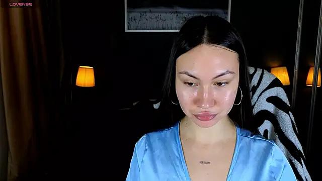GIGI BENNET online show from February 21, 8:07 am
