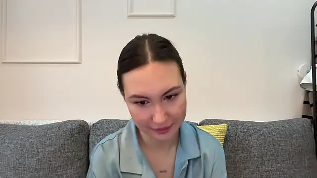 GIGI BENNET online show from March 3, 8:05 am