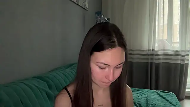 GIGI BENNET online show from September 19, 5:20 am