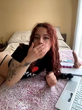 frikigyal online show from November 8, 10:19 pm