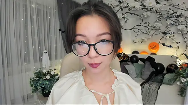 AgnieszkaBanana online show from November 1, 7:05 pm