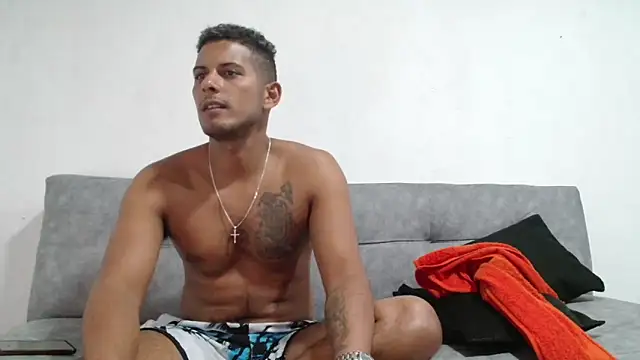 Snapshot of Chris_Dick23 chatting on January 21, 11:34 pm Chris Dick23 online show from January 21, 11:34 pm