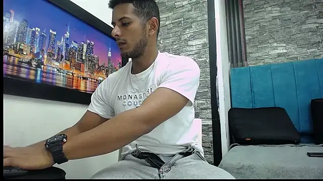 Chris Dick23 online show from March 12, 4:29 am