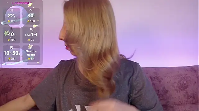 Snapshot of Miiaa_doll chatting on October 25, 12:29 am Miiaa doll online show from October 25, 12:29 am