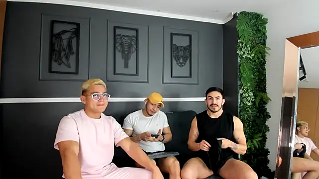 buddys team hots online show from February 4, 5:34 pm