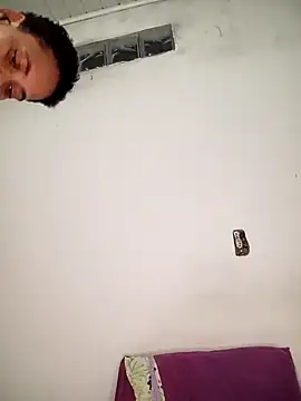 Snapshot of Su_Duarte_1 chatting on January 8, 2:25 am Su Duarte 1 online show from January 8, 2:25 am