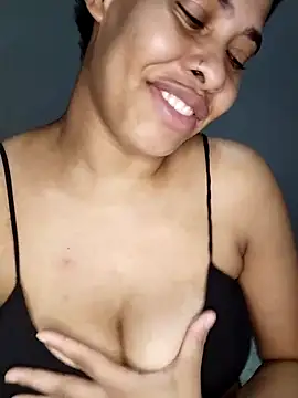 Snapshot of Su_Duarte_1 chatting on March 1, 1:43 am Su Duarte 1 online show from March 1, 1:43 am