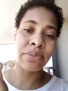 Snapshot of Su_Duarte_1 chatting on March 7, 5:38 pm Su Duarte 1 online show from March 7, 5:38 pm