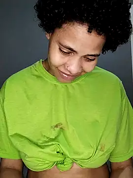 Snapshot of Su_Duarte_1 chatting on October 19, 2:34 am Su Duarte 1 online show from October 19, 2:34 am