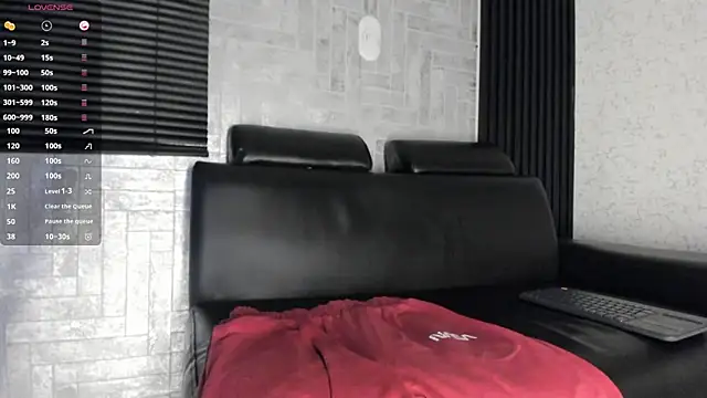 Lil Curved online show from October 29, 12:18 pm