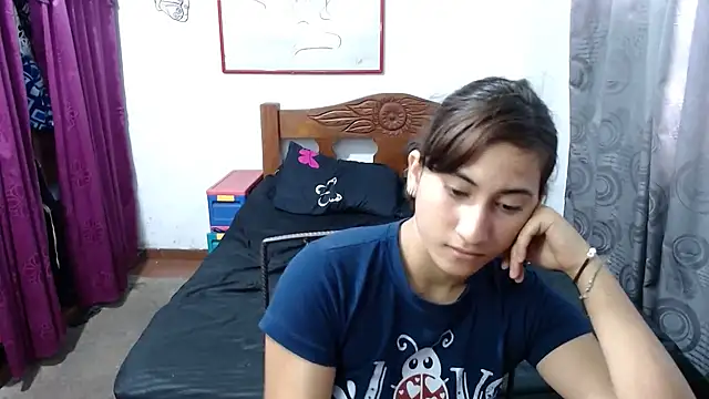 Snapshot of LadyMilk003 chatting on December 17, 3:28 pm LadyMilk003 online show from December 17, 3:28 pm