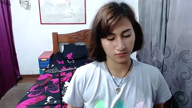 Snapshot of LadyMilk003 chatting on December 26, 3:42 pm LadyMilk003 online show from December 26, 3:42 pm