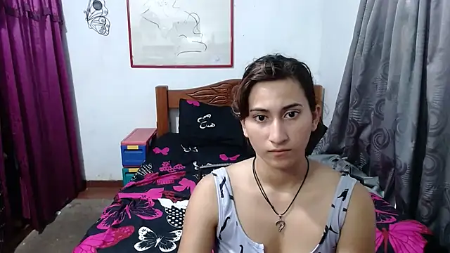 Snapshot of LadyMilk003 chatting on December 30, 5:02 pm LadyMilk003 online show from December 30, 5:02 pm