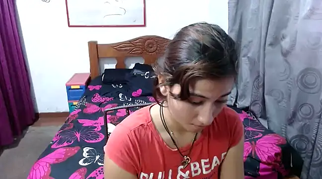 Snapshot of LadyMilk003 chatting on January 7, 4:59 pm LadyMilk003 online show from January 7, 4:59 pm