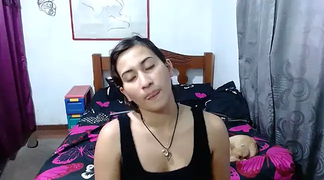 Snapshot of LadyMilk003 chatting on January 10, 3:48 pm LadyMilk003 online show from January 10, 3:48 pm