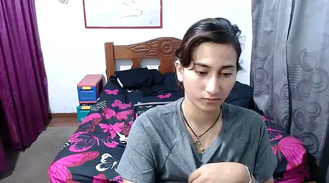 Snapshot of LadyMilk003 chatting on January 13, 7:21 pm LadyMilk003 online show from January 13, 7:21 pm