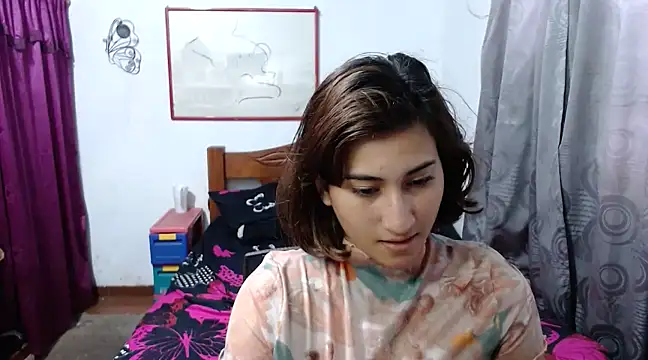Snapshot of LadyMilk003 chatting on January 15, 3:18 pm LadyMilk003 online show from January 15, 3:18 pm