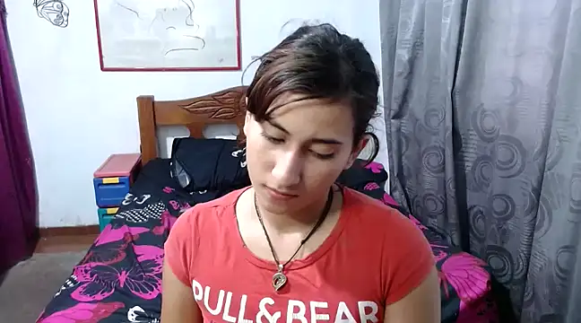 Snapshot of LadyMilk003 chatting on January 21, 6:23 pm LadyMilk003 online show from January 21, 6:23 pm