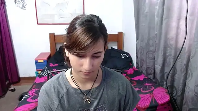 Snapshot of LadyMilk003 chatting on January 25, 4:24 pm LadyMilk003 online show from January 25, 4:24 pm