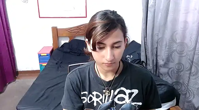 Snapshot of LadyMilk003 chatting on February 1, 5:47 pm LadyMilk003 online show from February 1, 5:47 pm