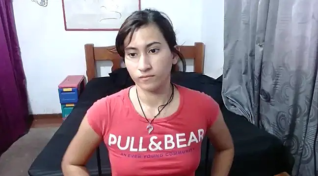 Snapshot of LadyMilk003 chatting on February 3, 3:38 pm LadyMilk003 online show from February 3, 3:38 pm