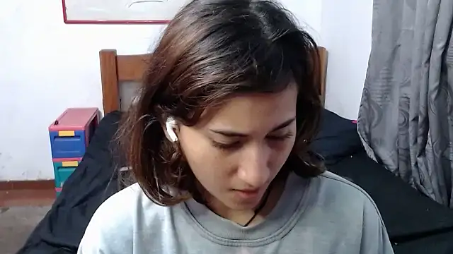 Snapshot of LadyMilk003 chatting on February 22, 3:25 pm LadyMilk003 online show from February 22, 3:25 pm