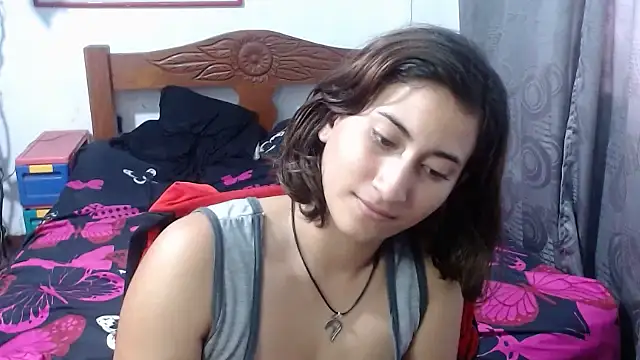 Snapshot of LadyMilk003 chatting on March 18, 6:48 pm LadyMilk003 online show from March 18, 6:48 pm